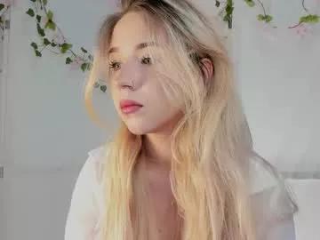 Freechat honneybunneey on Chaturbate