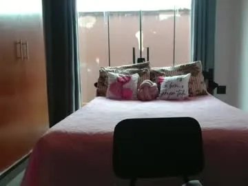 Freechat hot_wiffe on Chaturbate