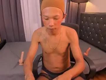 Freechat hugecock_pretty714250 on Chaturbate