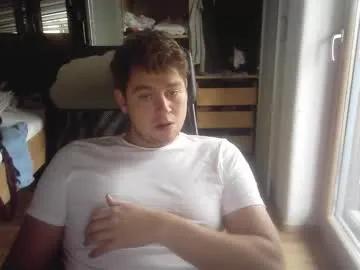 iloveyoutoo2000 on Chaturbate