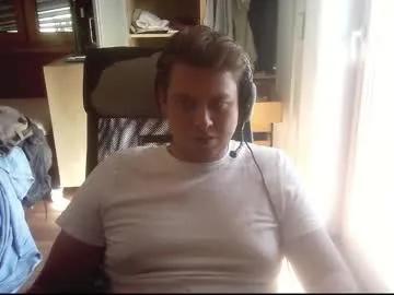 iloveyoutoo2000 on Chaturbate