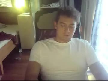 iloveyoutoo2000 on Chaturbate