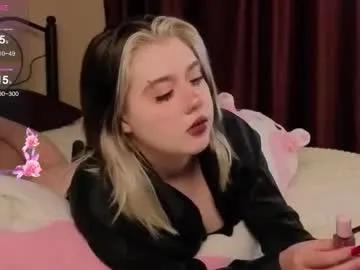 Irissocute from Chaturbate