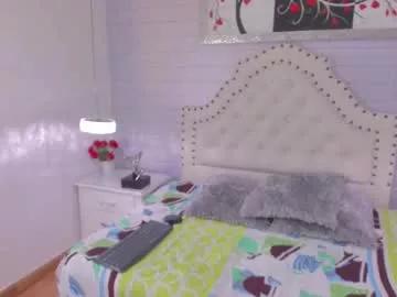 isisbrown_ from Chaturbate