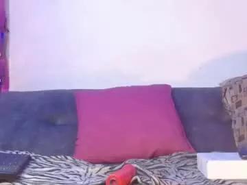 Freechat izan_02 on Chaturbate