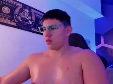 Freechat james_cr on Chaturbate