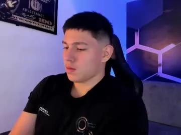 Freechat james_cr on Chaturbate