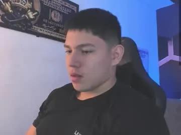 Freechat james_cr on Chaturbate