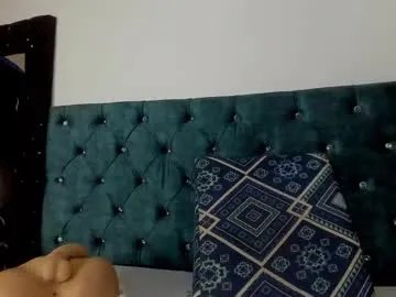 Freechat jessica19_k on Chaturbate