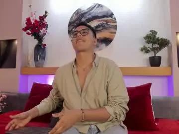 Johnbelrose from Chaturbate
