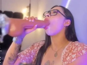 Away juli_casanova on Chaturbate