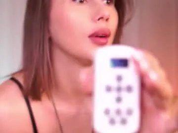 Freechat karinakokhana on Chaturbate