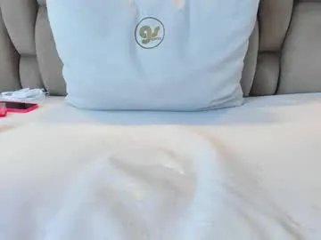 Freechat karol_lewiss on Chaturbate