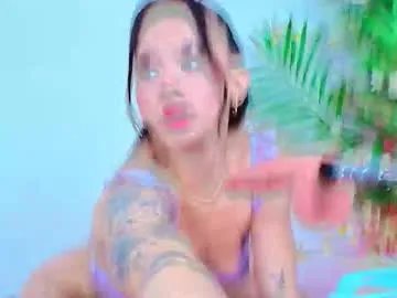 Freechat kinky_karo on Chaturbate