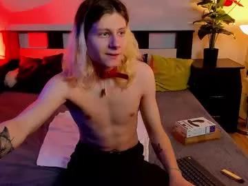 Freechat kitsuhi on Chaturbate