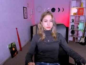Freechat kitty_layy on Chaturbate