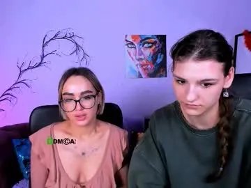 Freechat kitty_layy on Chaturbate