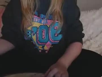 Freechat kymchi on Chaturbate