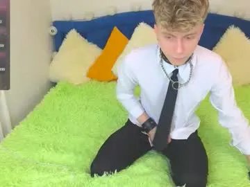 Freechat landel_boy on Chaturbate