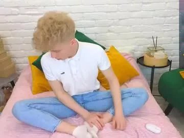 Freechat landel_boy on Chaturbate