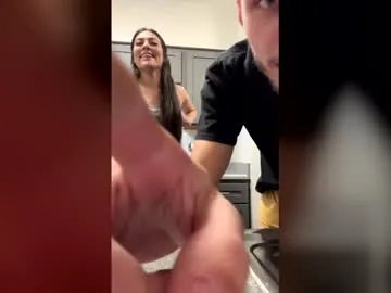 Freechat laylakitten4 on Chaturbate