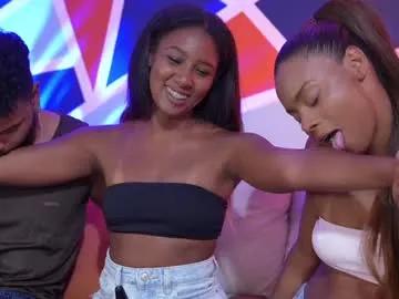 Freechat lazyasses on Chaturbate