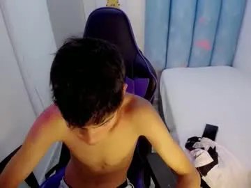 Freechat lil_babyyy_ on Chaturbate