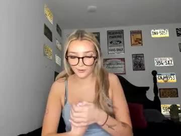 livvywinters — Long time no see! Bra off #new #18 #young #teen [872 tokens remaining]