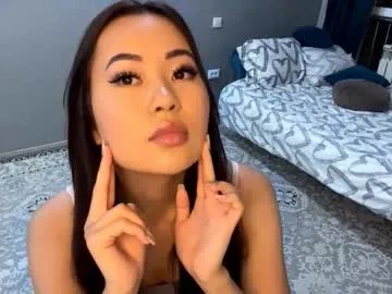 Freechat lucialostroh on Chaturbate