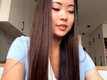 Freechat lucialostroh on Chaturbate