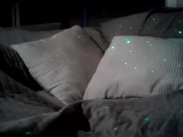 mastrdebator — Huge Cumshot  [2000 tokens remaining]