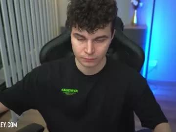 maxxxbailey from Chaturbate