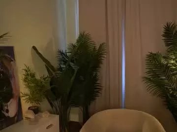 Freechat miafleur on Chaturbate