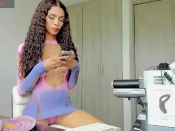 Freechat miaspell on Chaturbate