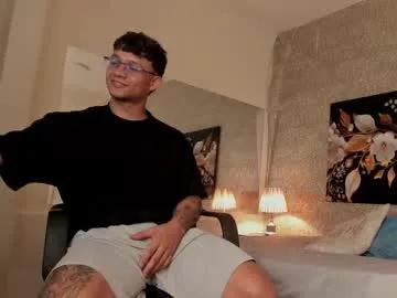 Freechat mike_wills3 on Chaturbate