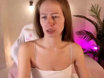 Freechat milfcruze on Chaturbate