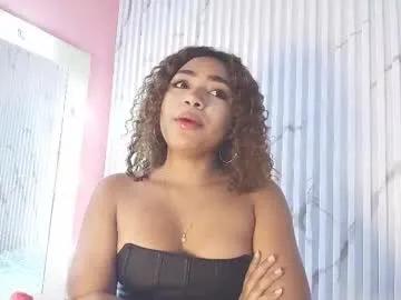 Freechat missdionne__curly on Chaturbate