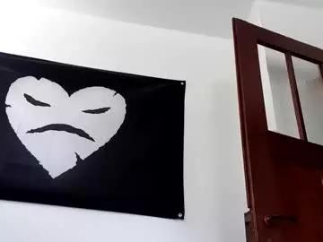 Freechat mistress3sexy on Chaturbate