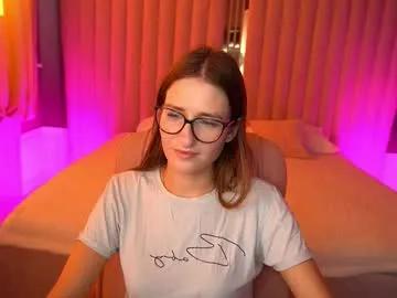 Freechat naughtynursevibe on Chaturbate