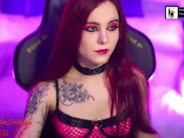 Freechat nelle_ on Chaturbate
