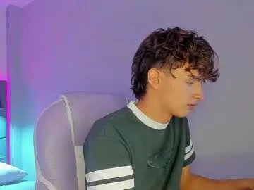 Freechat nicolasferrer18 on Chaturbate