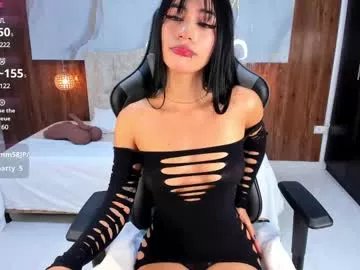 Freechat nicolee19_ on Chaturbate