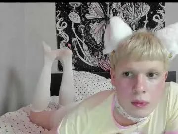 Freechat nikikitty on Chaturbate