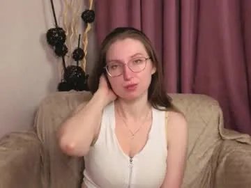 Private oliviavele on Chaturbate