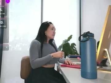Freechat ozhmara on Chaturbate