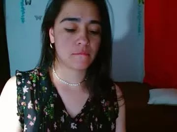 Freechat porcelainlux on Chaturbate