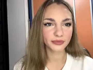 pricillahoinacki — Goal:Blow kisses to everyone. My name is Amelia  #new , new experience to me, hope it turns out well :3  #skinny #bigboobs #18 #shy [11 tokens remaining]