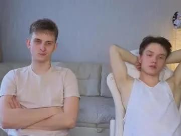 Freechat pupsenish on Chaturbate