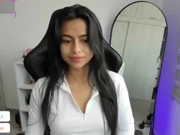 Freechat roseparis on Chaturbate