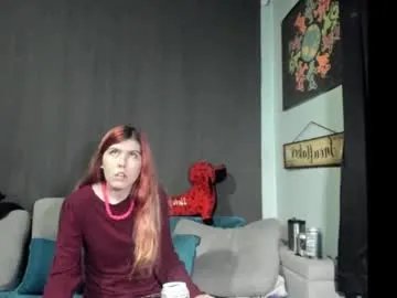 Freechat roxihazeleyes on Chaturbate